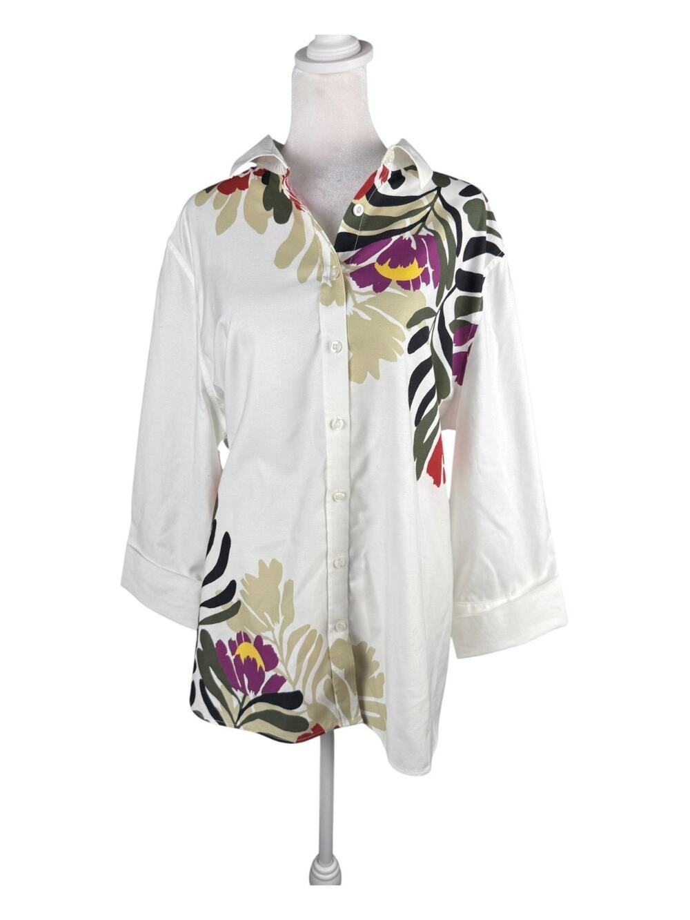 Chico's 3 16 Button Up Blouse Tunic White Floral 3/4 Cuffed Sleeves Stretch